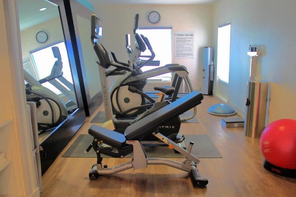 Holiday Inn Express Minden image 9